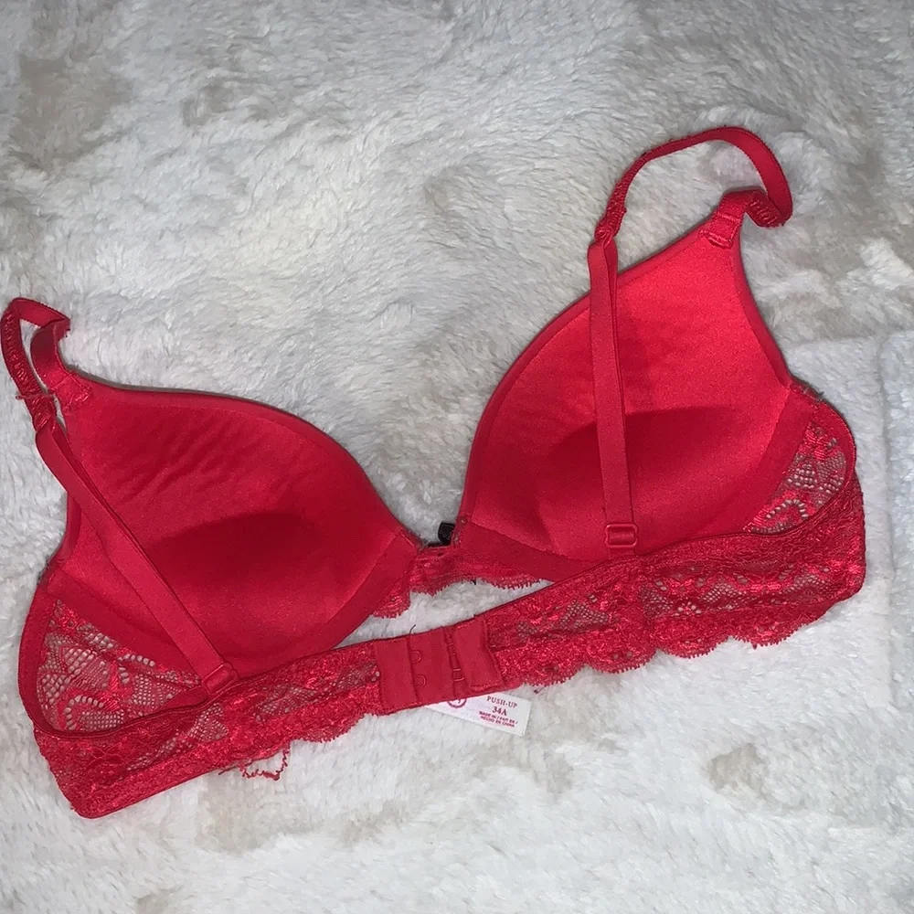 34A Victoria’s Secret PINK red push-up vintage bra